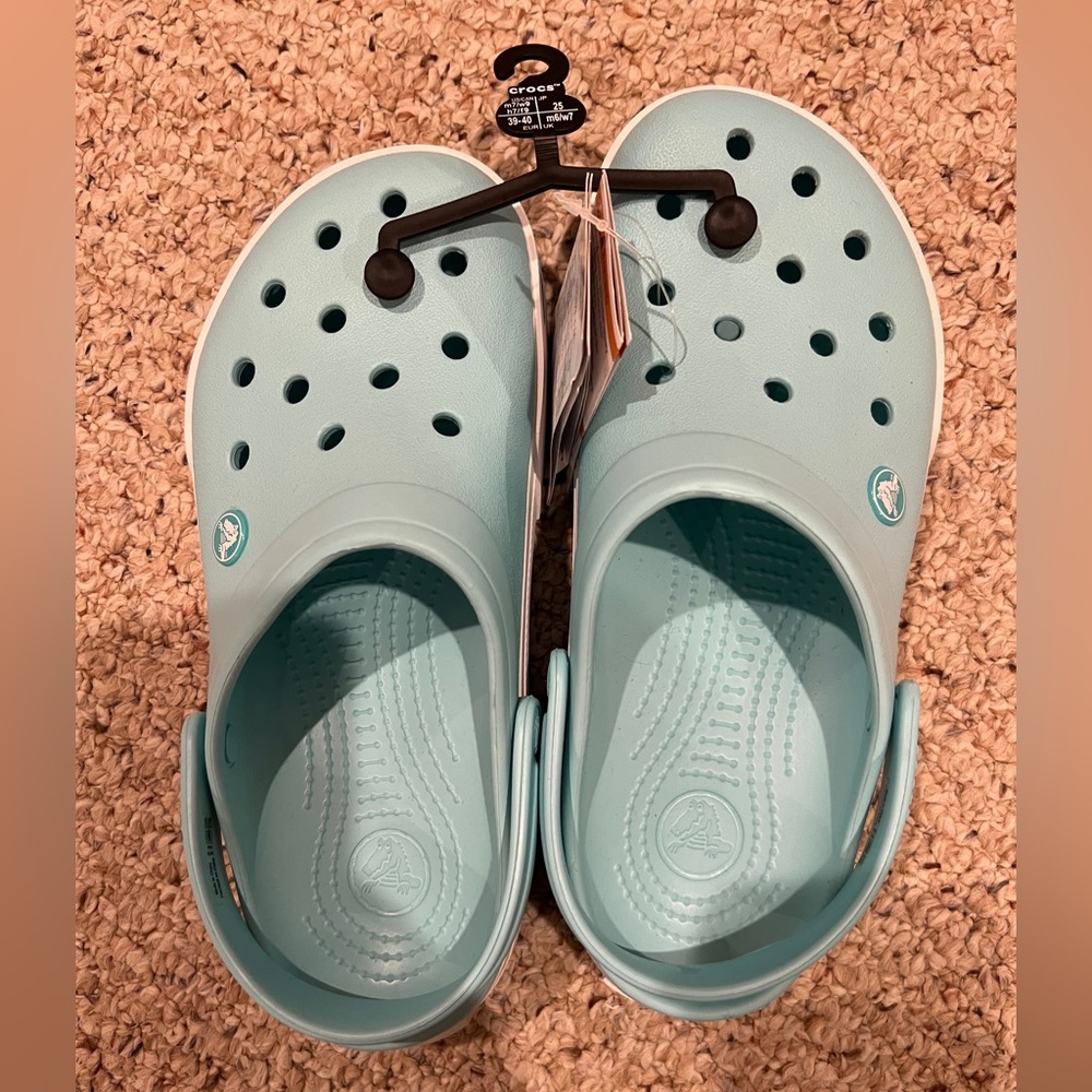 BNWT Crocband Aqua Crocs- W9/M7